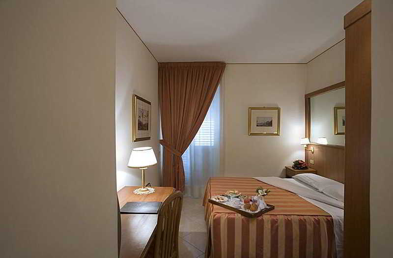 Hotel San Giorgio Napoli Ruang foto